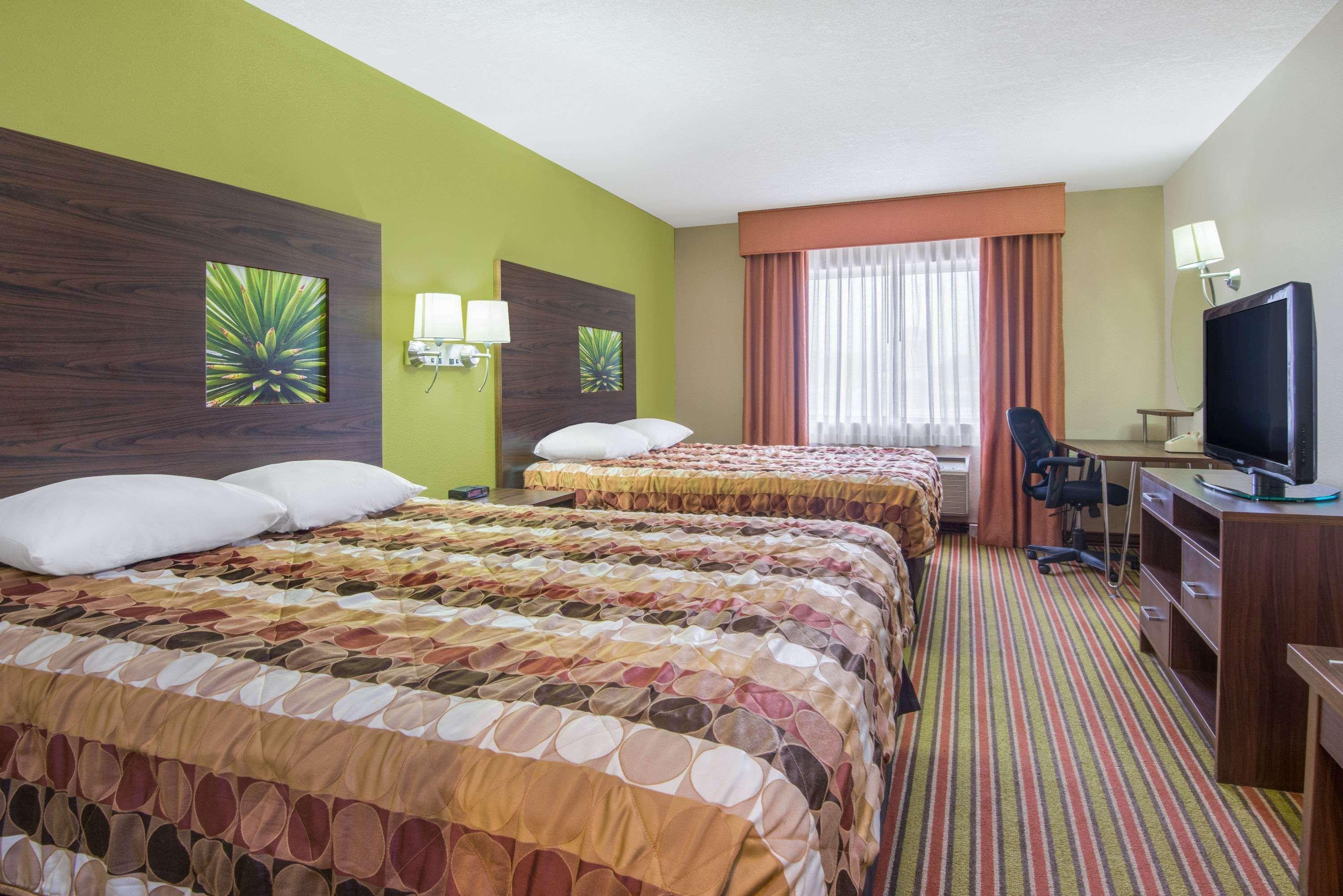 Мотель Super 8 By Wyndham Portales Екстер'єр фото